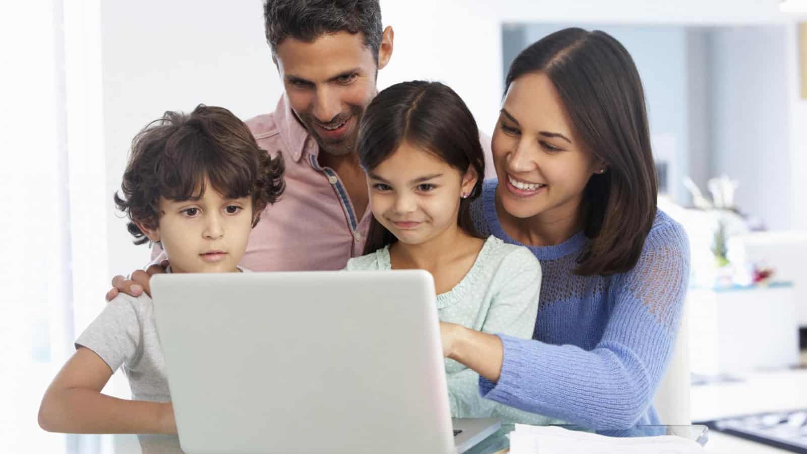 young-girl-coding-with-family